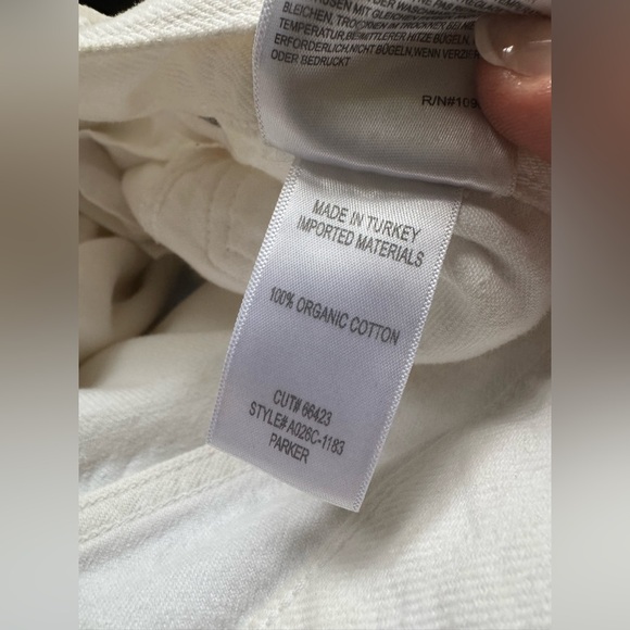 Agolde Parker shorts button fly in white Size 25 - Picture 5 of 6